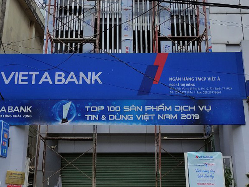 Bảng hiệu quảng cáo